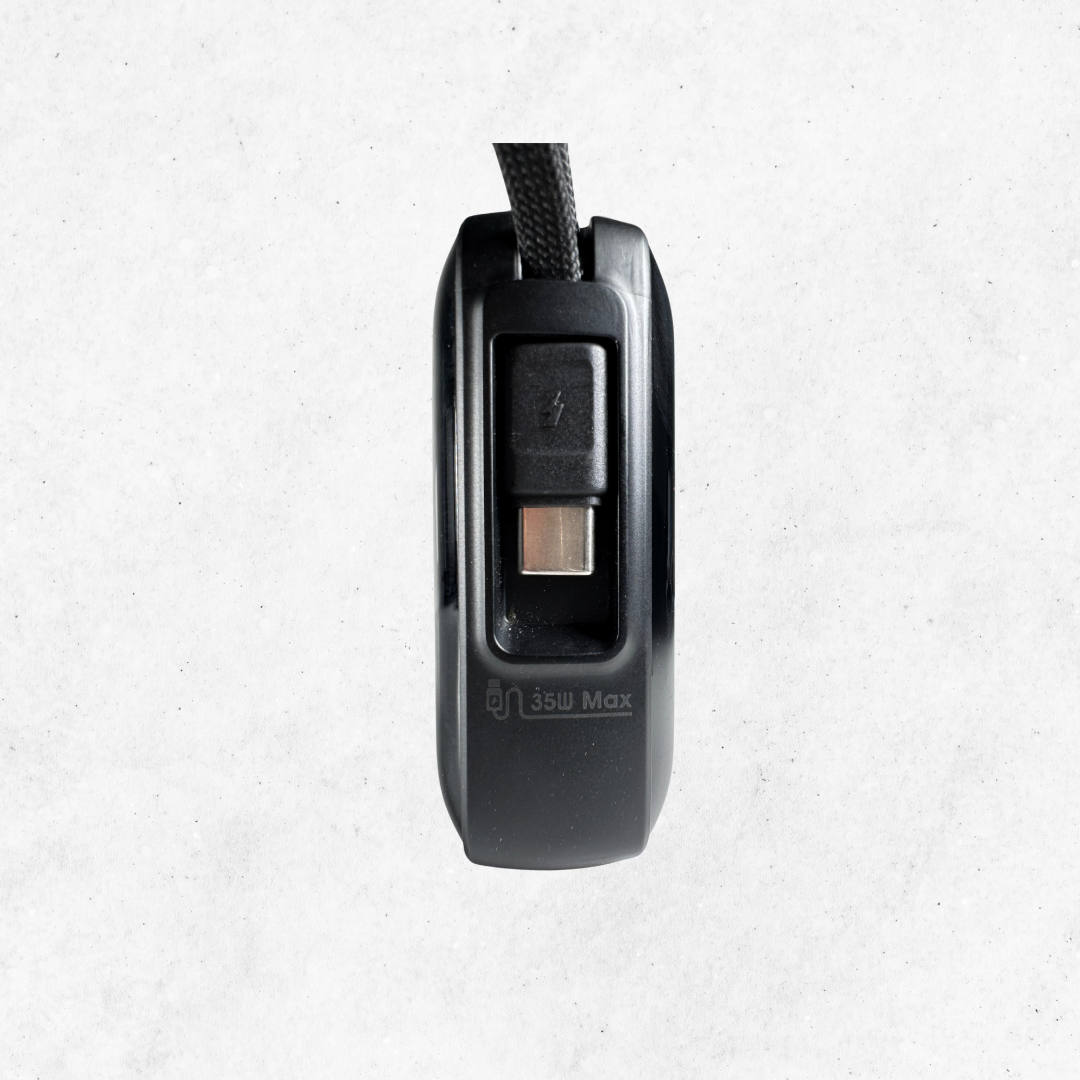 Banco de energía IONIK Mini 1 | 35 w | 10,000 Mah